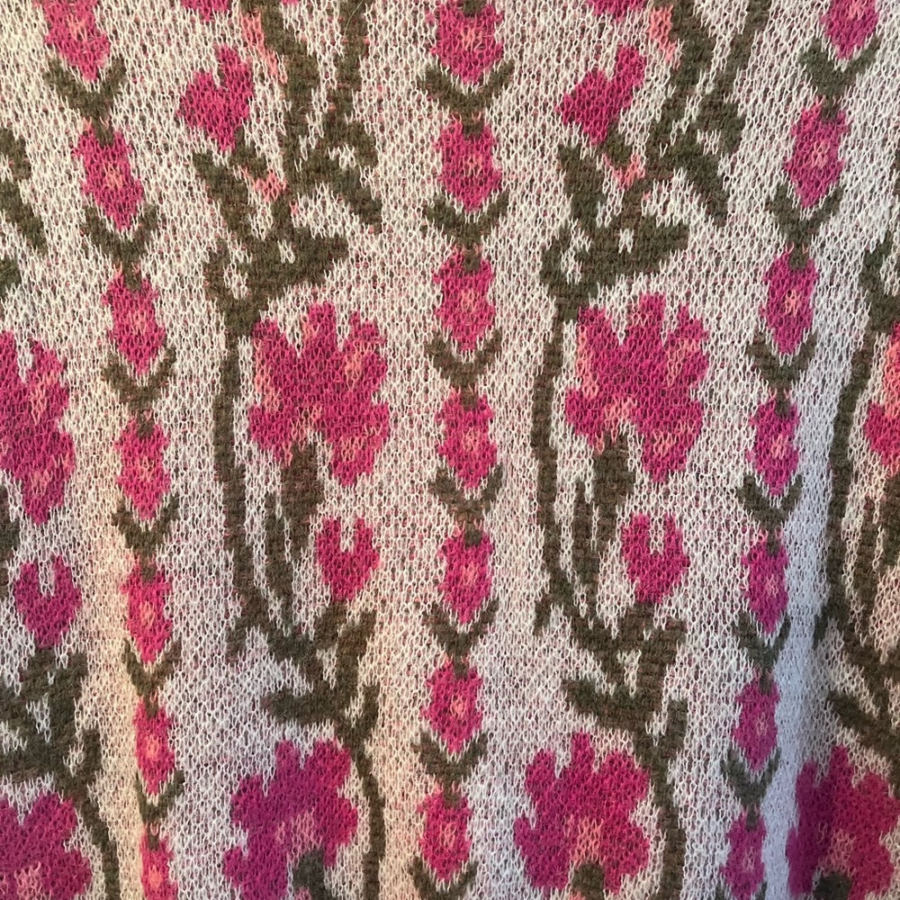💖Floral & Stripe Knit Sweater💖 - Picture 8 of 15